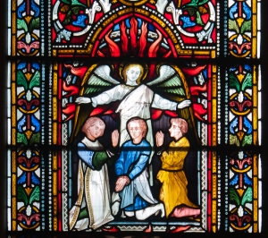 Dublin_Christ_Church_Cathedral_South_Aisle_Window_Shadrach_and_Daniel_Detail_Fiery_Furnace_2012_09_26